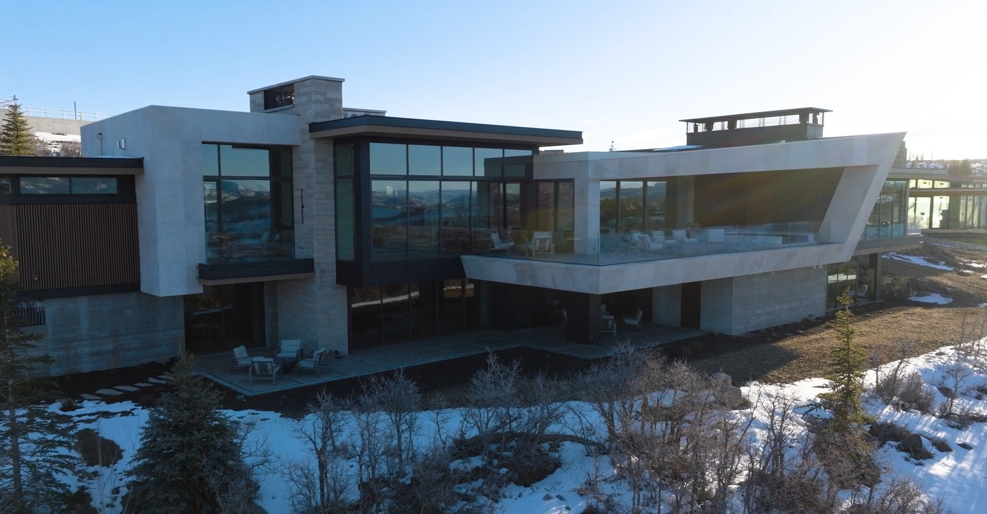 Top_10_aluminum_alloy_doors_and_windows_profile_br