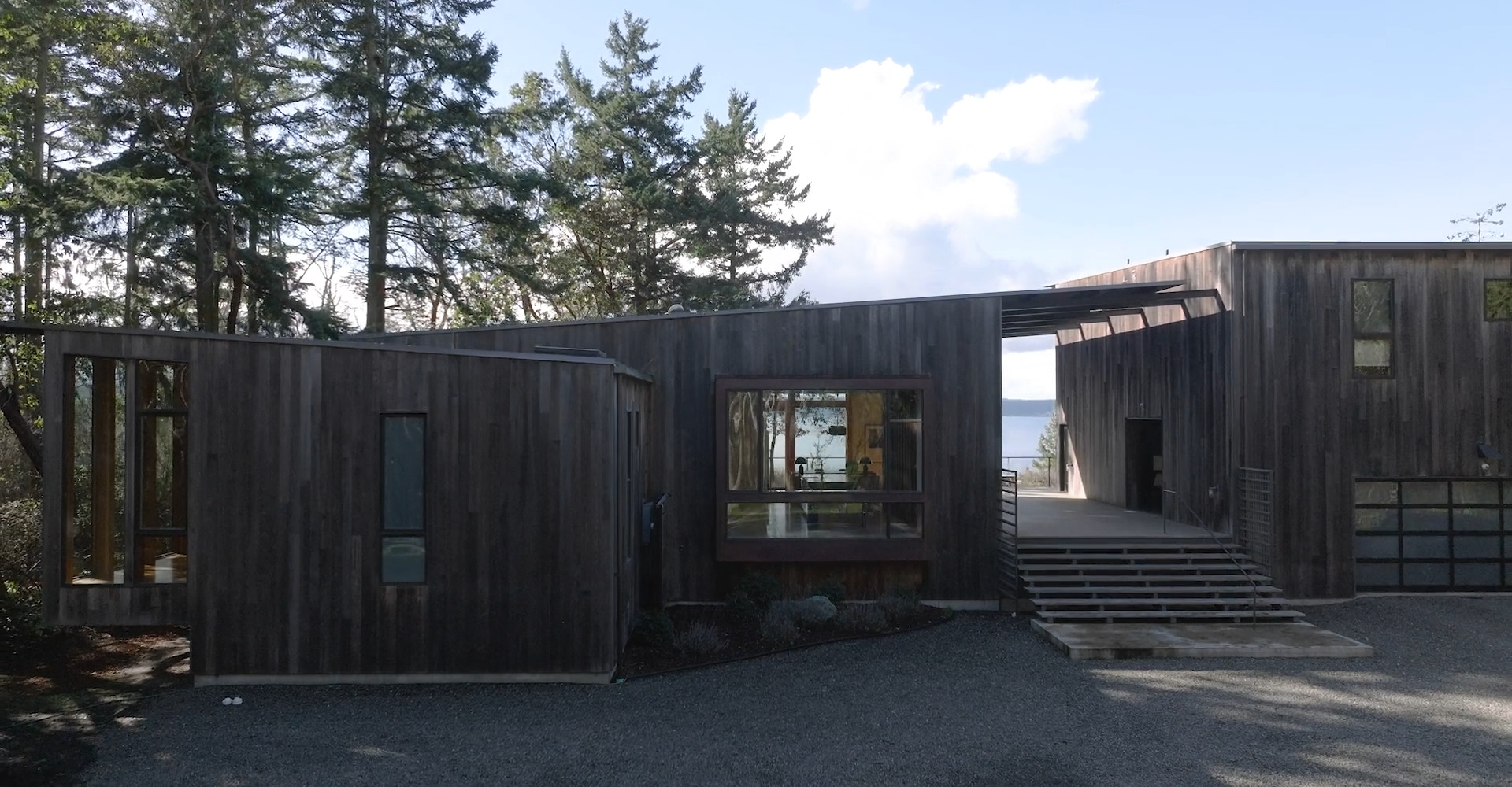 How_much_is_custom_aluminum_alloy_doors_and_window